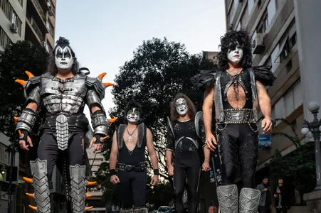 PARASITE - KISS COVER